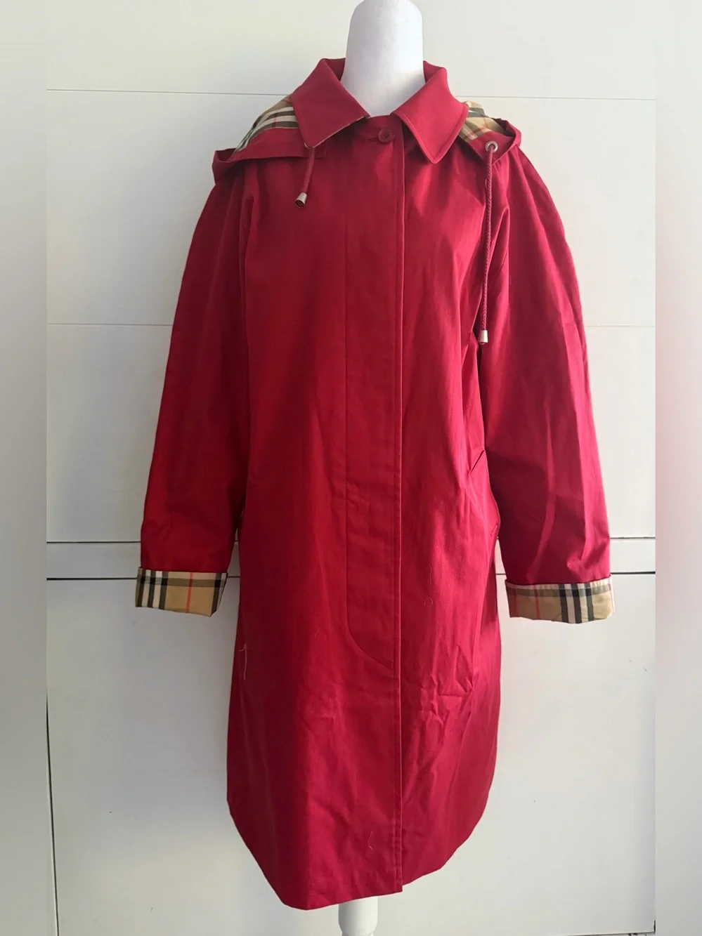 Burberry Red Button Detail Jacket - Picture 2 of 9